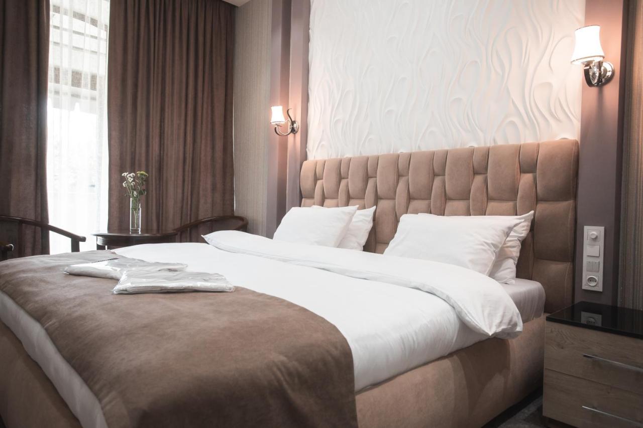 סמרקנד Hotel Arhan Palace מראה חיצוני תמונה