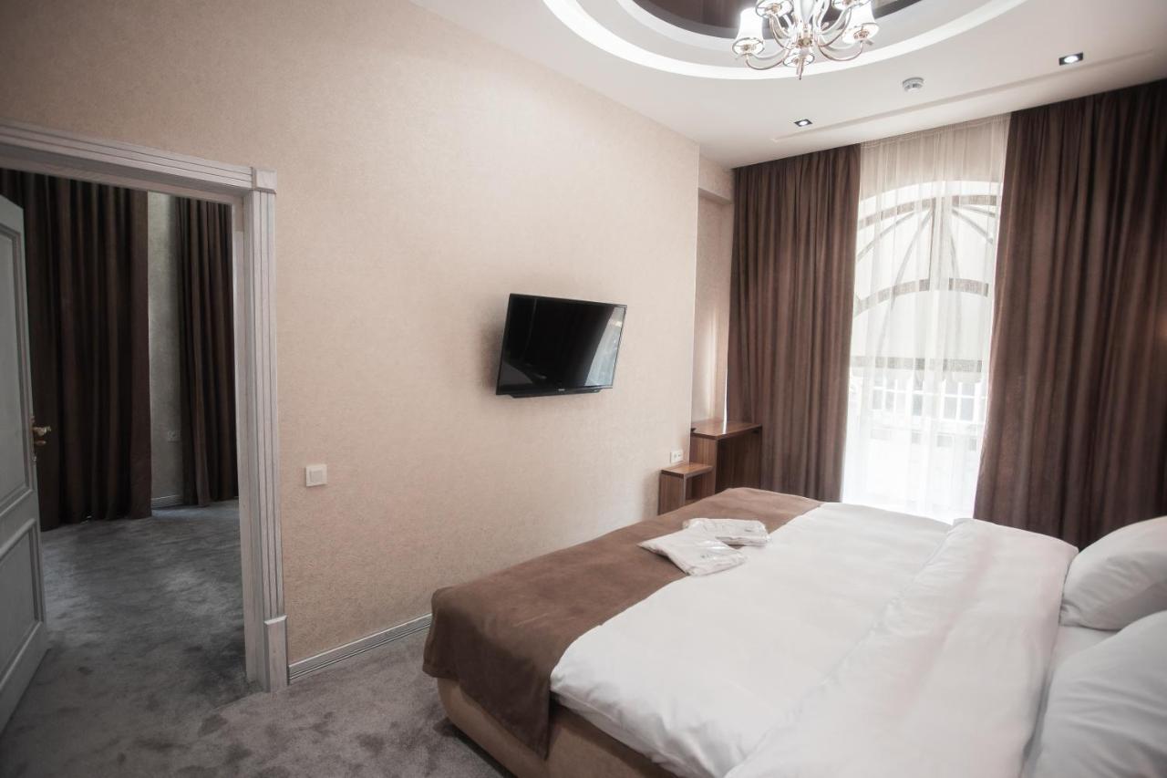 סמרקנד Hotel Arhan Palace מראה חיצוני תמונה