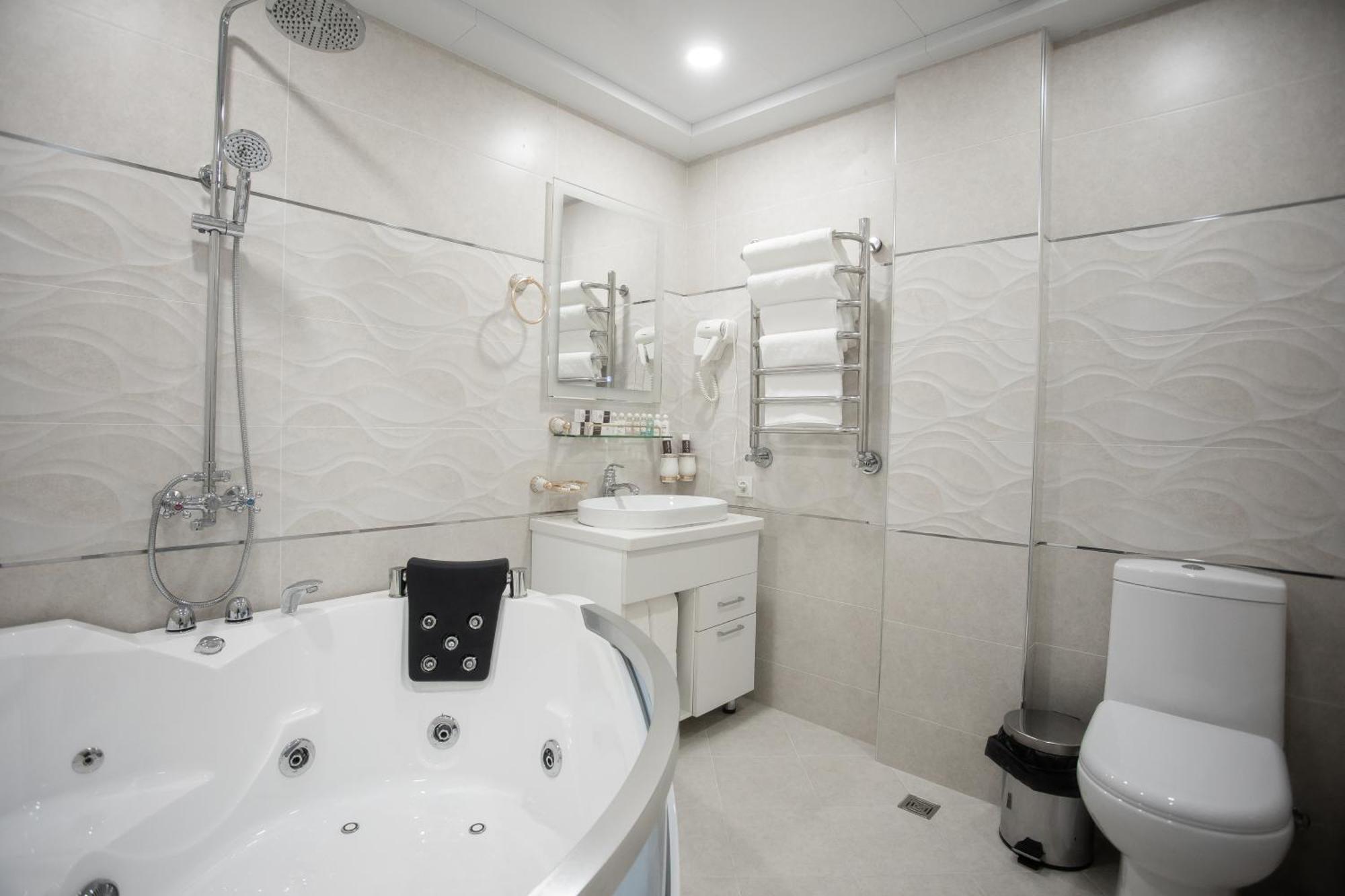 סמרקנד Hotel Arhan Palace מראה חיצוני תמונה